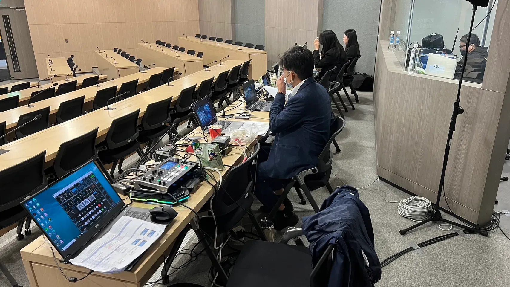 專業控台設備