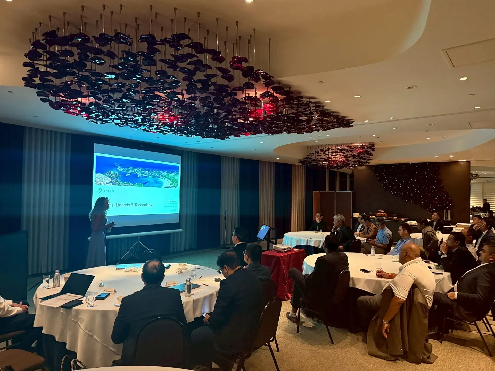 Seagate APJ Innovation Summit 跨國整合會議統籌執行