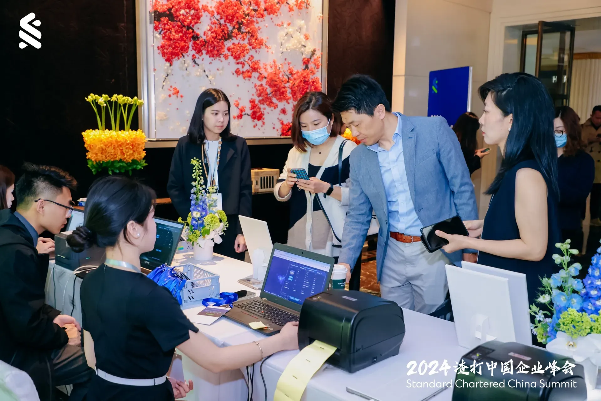 ESG | 創意 | 行動力 永續品牌活動策劃 手機數位報到